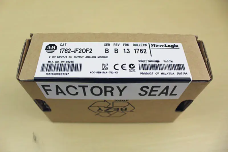 Allen-Bradley 1762-IF2OF2 PLC module