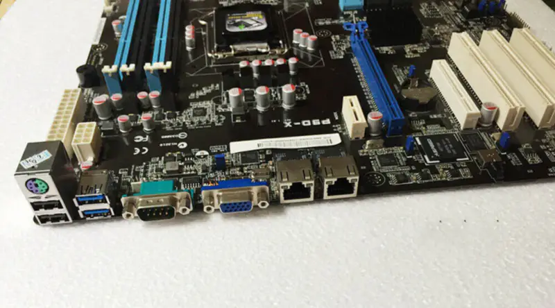 Asus P9D-X motherboard