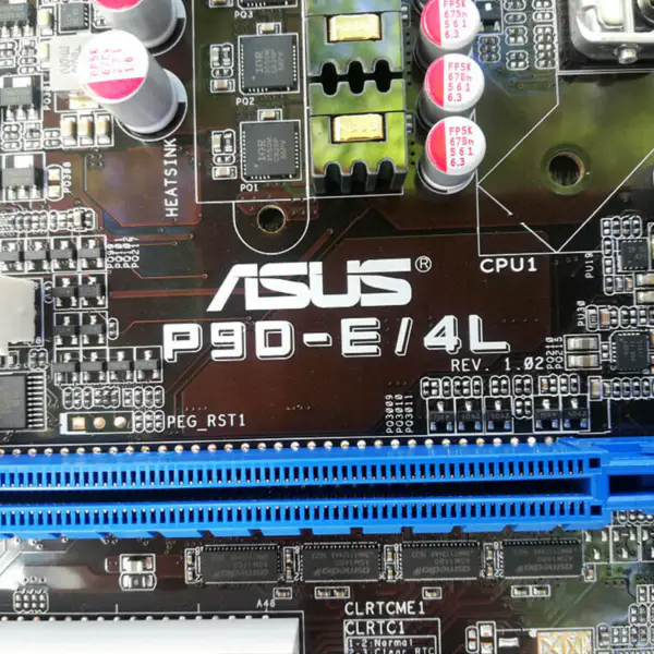 Asus P9D-E/4L motherboard