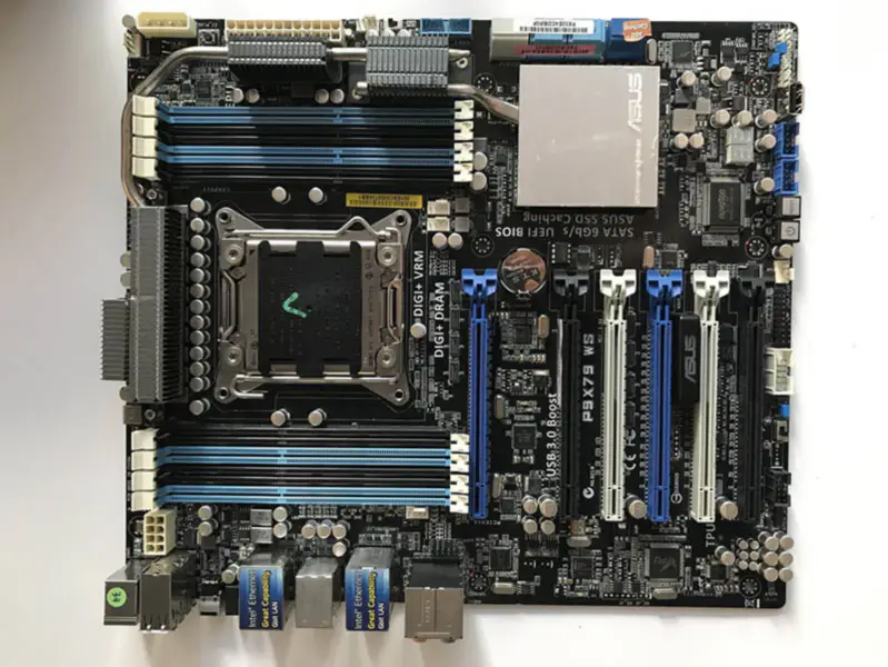 Asus P9X79WS motherboard