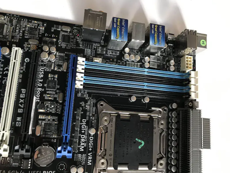 Asus P9X79WS motherboard