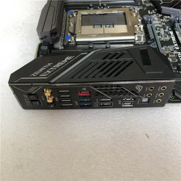 Asus X399 ZENITH EXTREME motherboard