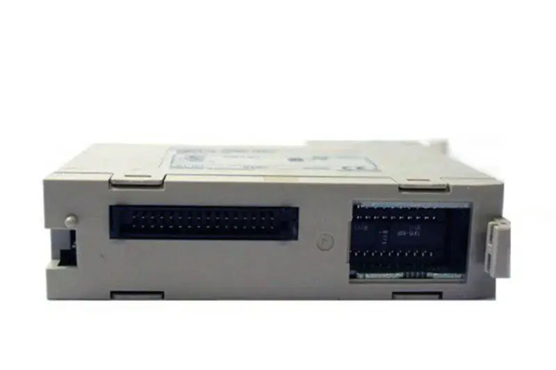 Omron C200HID217 C200H-ID217 PLC Module