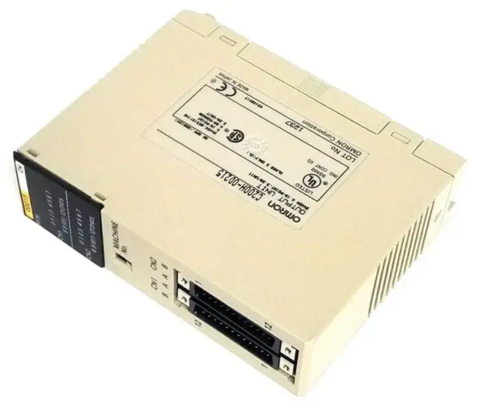 Omron C200H-OD215 PLC module