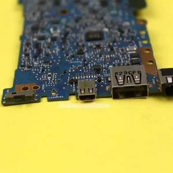 Asus 90R-NTFMB1100Y ATX motherboard