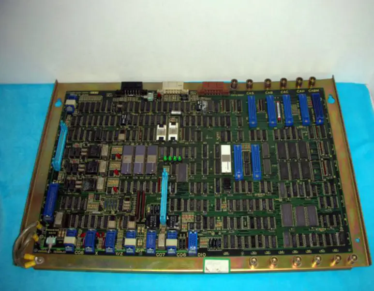 FANUC A16B-1000-0030 PCB Circuit Motherboard