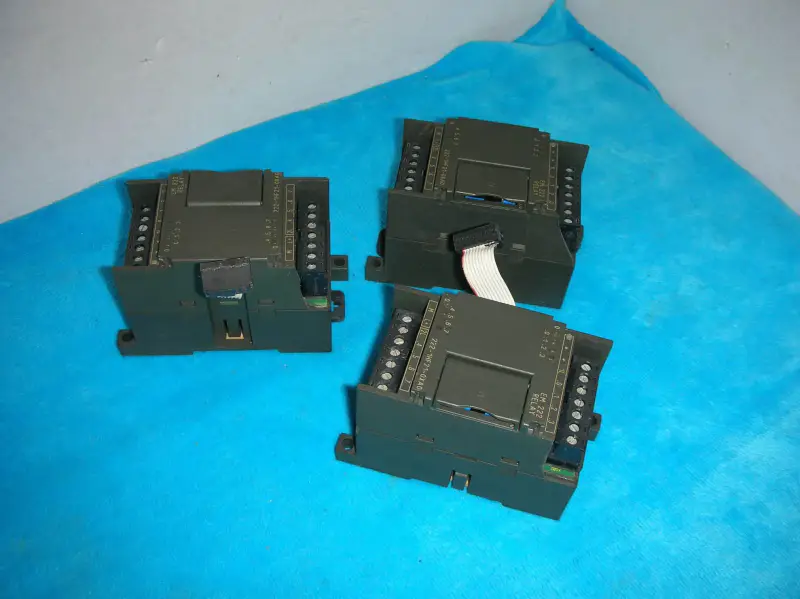 SIEMENS 6ES7222-1HF21-0XA0/6ES7 222-1HF21-0XA0