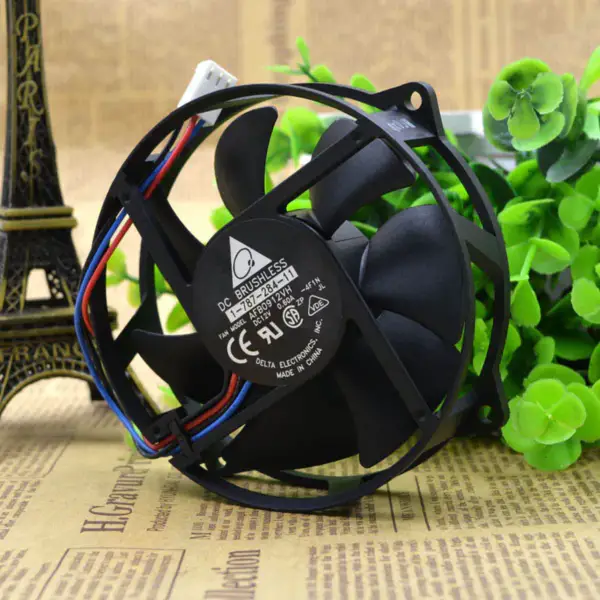 Delta 9225 AFB0912VH 12V 0.60A 3-wire CPU fan