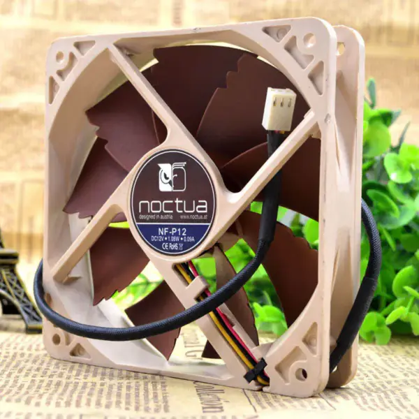 P12 NF-P12-1300 12cm fan 12V 0.09A 1.08W fan