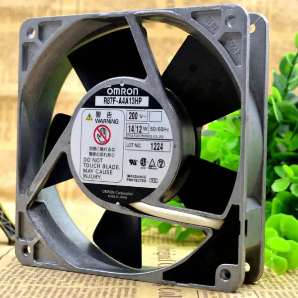 OMRON OMRON R87F-A4A13HP AC200V 14/12W 120*120*25MM fan