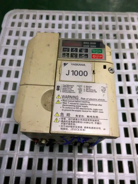 YASKAWA CIMR-JB4A0007BAA 2.2KW 380V