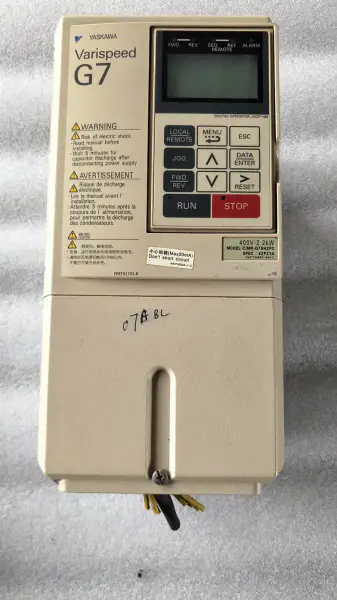 YASKAWA G7 series CIMR-G7B42P2 2.2KW 380V