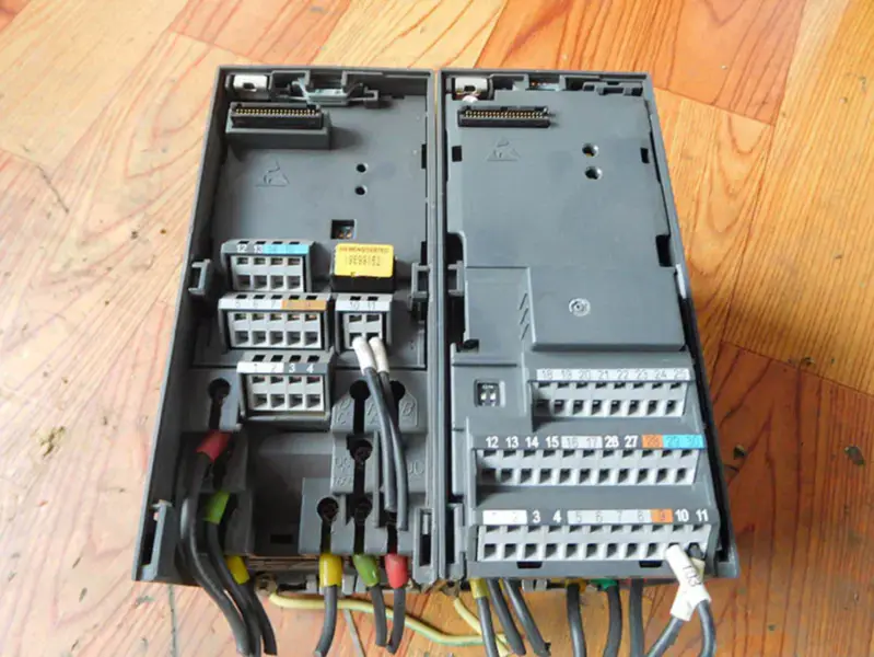 Siemens M420 6SE6420-2UD17-5AA1 380V/0.75KW