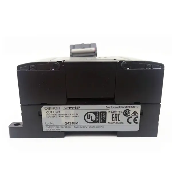 Omron CP1W-8ER PLC Module