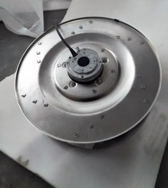 Ebmpapst R4E400-AN09-06 Fan