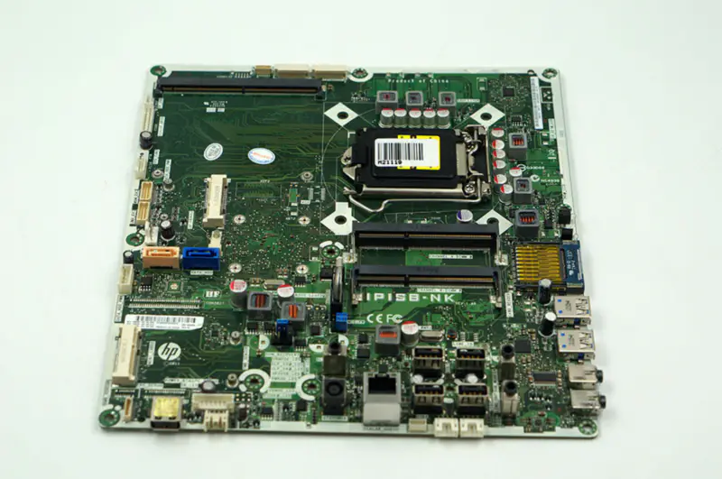 HP TouchSmart 520 220 AIO 696484-001 705028-001 705028-501 705028-601 IPISB-NK Motherboard