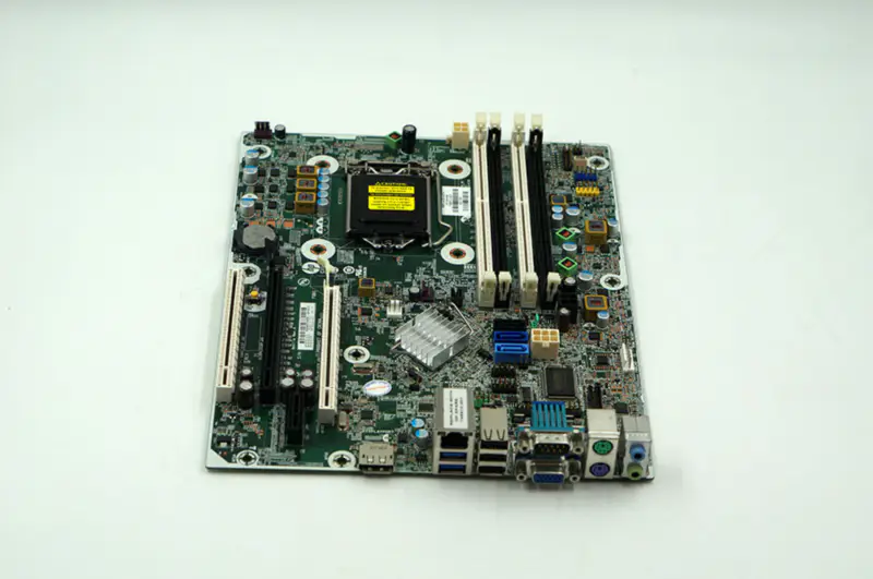 HP RP5810 748612-001 748493-001 Motherboard