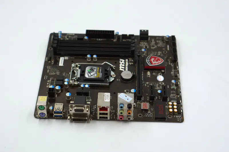MSI B85M Night ELF Motherboard LGA 1150 /6GB M-ATX