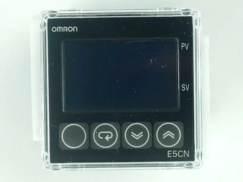 OMRON E5CN-R2MT-500 Thermostat