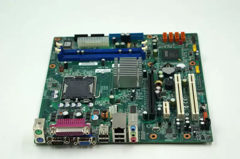 Lenovo G31T-LM V1.0 T4900V M6900 45C2882 53Y3282 motherboard