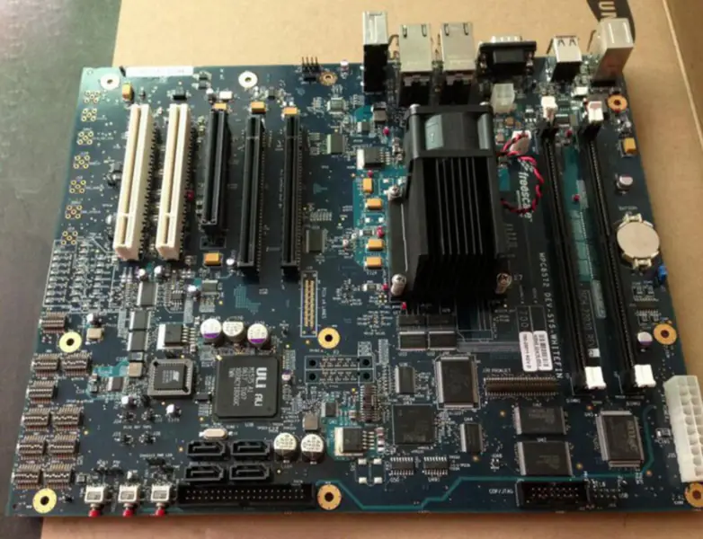 Freescale Semiconductor MPC8572DS motherboard
