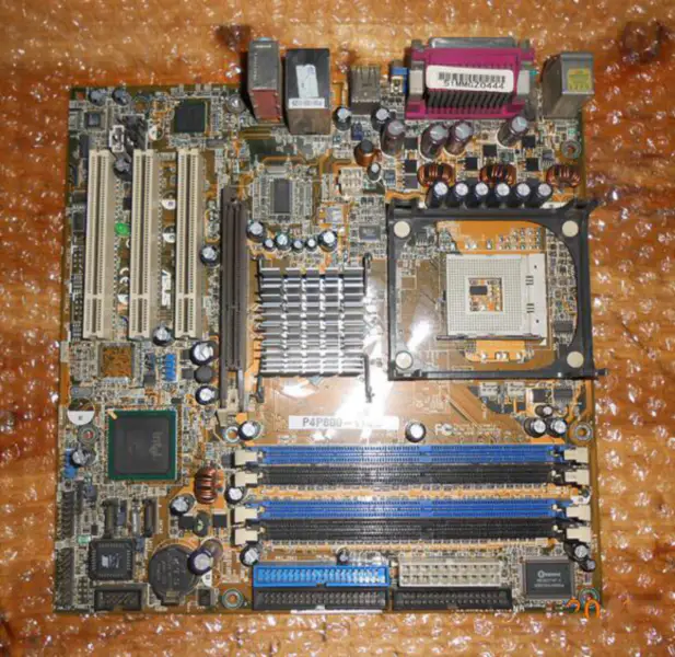 Asus G32904-H17-A28 P4P800-VM/S P4P800-VM-EAYZ motherboard