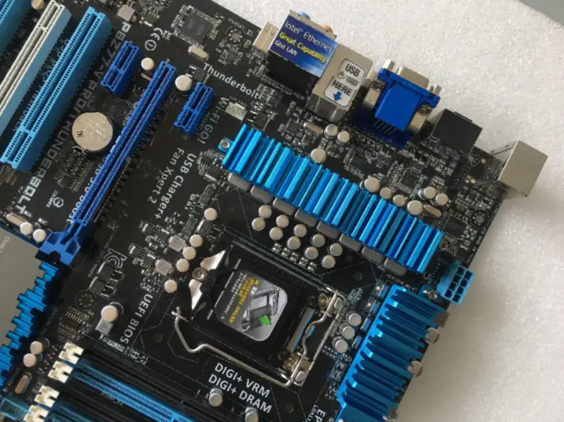 ASUS P8Z77-V PRO/Thunderbolt Desktop Motherboard Z77 Socket LGA 1155 i3 i5 i7 DDR3 32G ATX