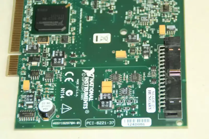 NI PCI-6221 37pin Multi-function Data Acquisition Card