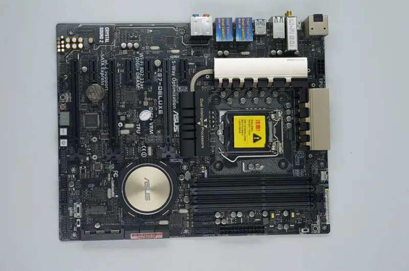 Asus Z97-Deluxe motherboard Z97 LGA1150 ATX