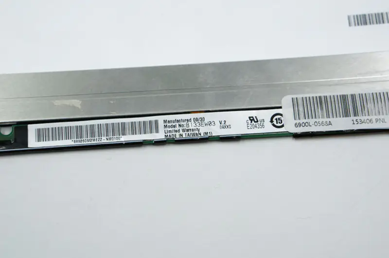 AUO B133EW03 V2 Screen